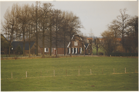 Boerderij Grijpestein gezien vanuit het zuiden.