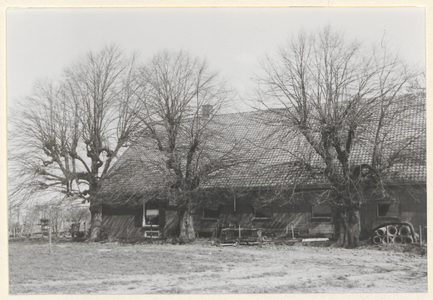 De zijgevel van boerderij Het Groene Woud.