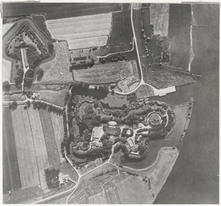  Luchtfoto van Fort Honswijk en Lunet De Snel.