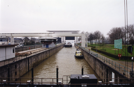  De sluizen van het Amsterdam-Rijnkanaal bij Wijk bij Duurstede.