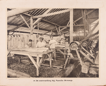 99 99. De ontvezeling bij Manila-Hennep.