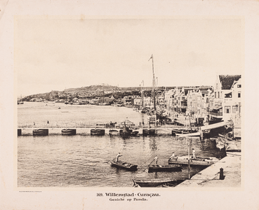 169 169. Willemstad-Curaçau. Gezicht op Punda.