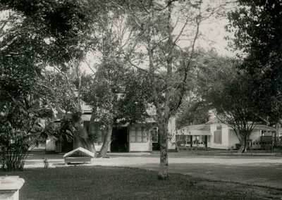 House of the head of civil service in Soporoeroeng in 1935.&lt;br/&gt;NIOD 107434 &lt;a class=uline href=http://www.beeldbankwo2.nl target=_blank&gt;Beeldbank WO2&lt;/a&gt;