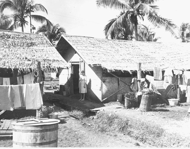 Several houses in Kampong Makassar in Batavia. Photo of the Netherlands Indies Government Information Servide (NIGIS), 1945.&lt;br/&gt;NIOD 52093 &lt;a class=uline href=http://www.beeldbankwo2.nl target=_blank&gt;Beeldbank WO2&lt;/a&gt;