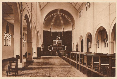 Church interior in Moentilan (pre-war)&lt;br/&gt;Privécollectie